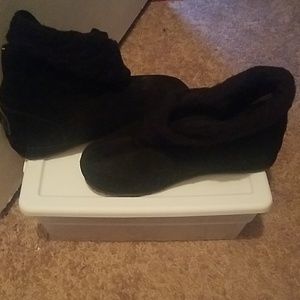 Bearpaw Alison Booties